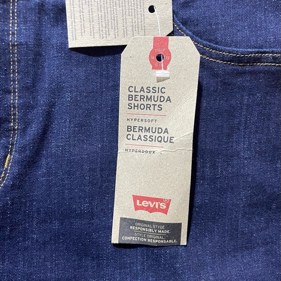 NWT LEVIS CLASSIC BERMUDA SHORTS SIZE 20 $95 - Picture 4 of 5